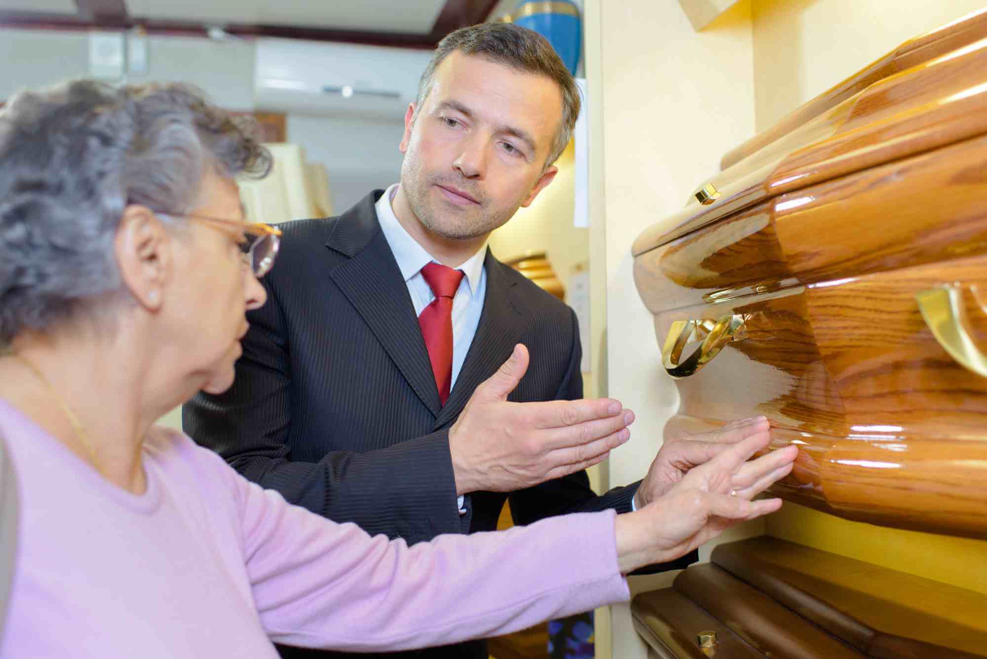 What Does A Funeral Director Do